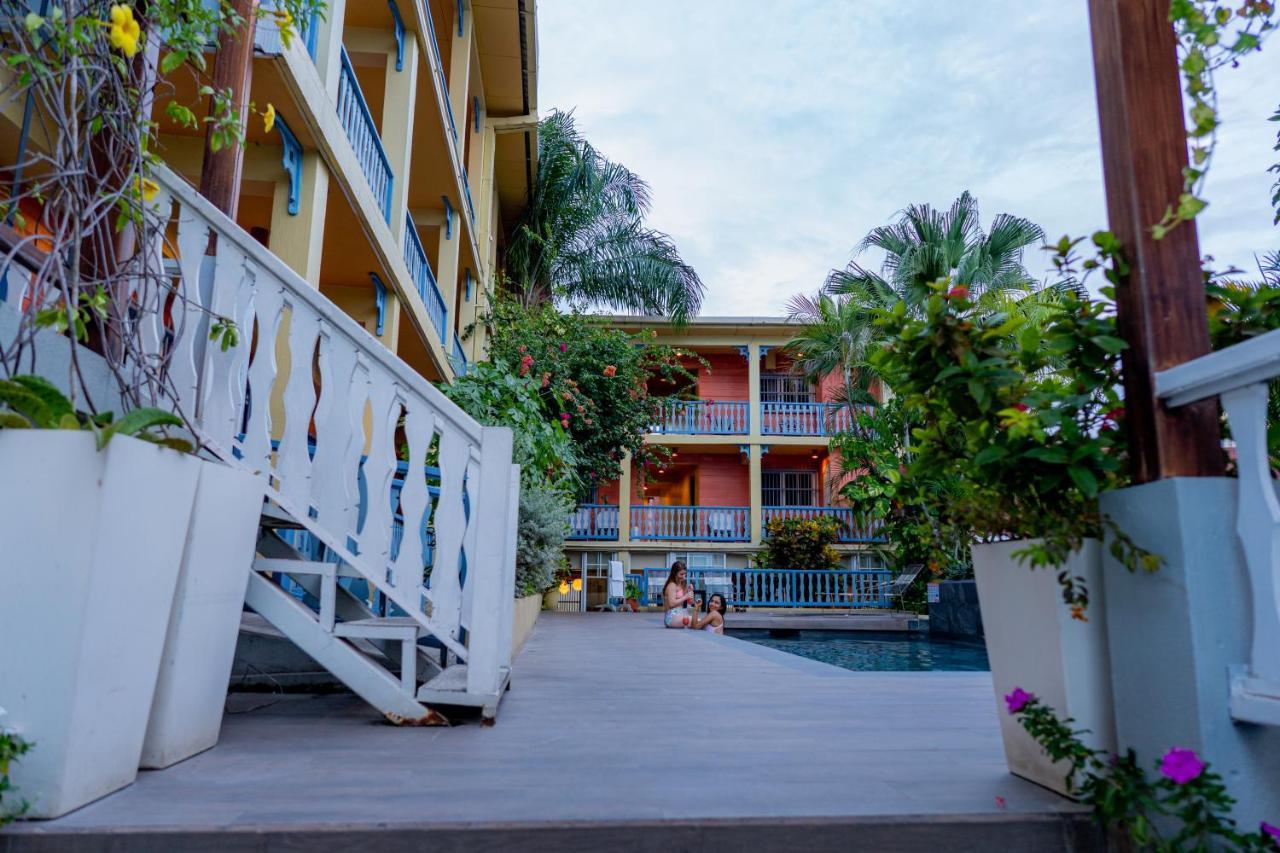 Hotel Casona De La Isla Flores Kültér fotó