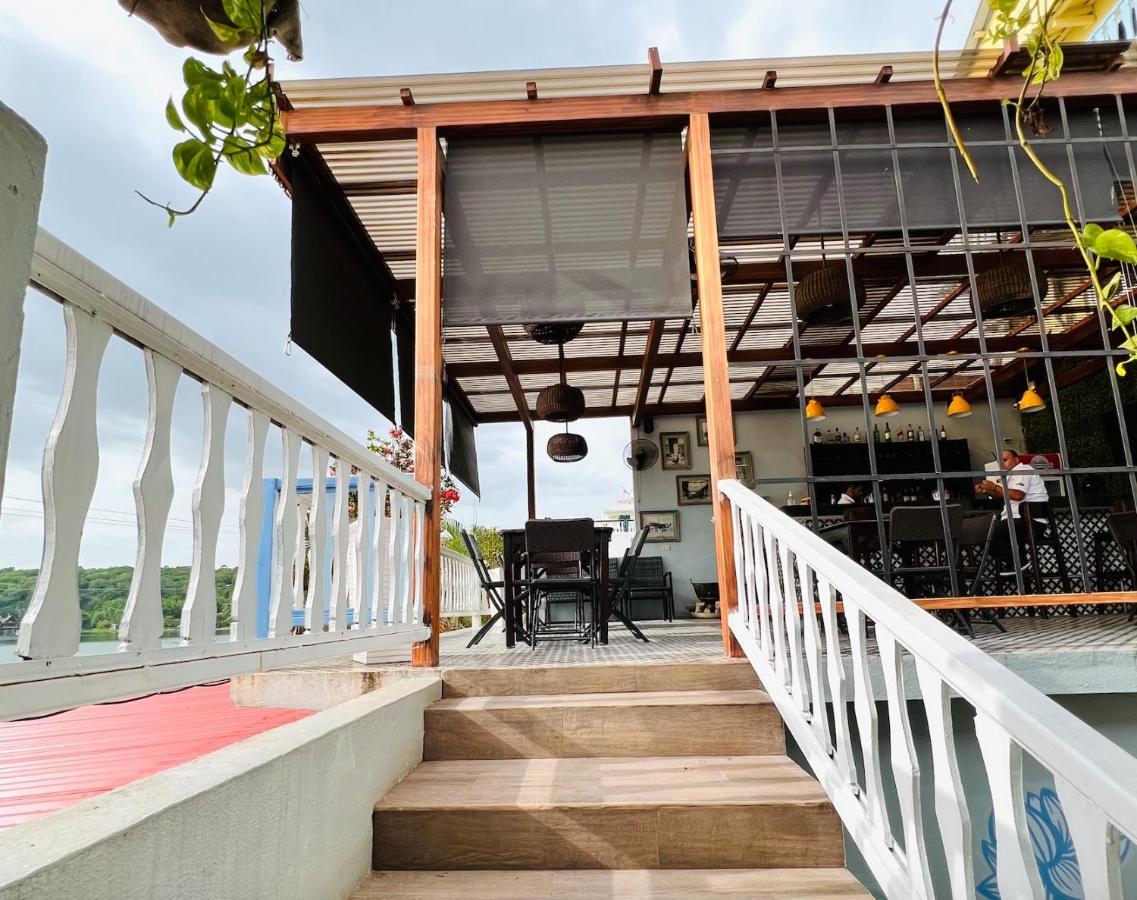 Hotel Casona De La Isla Flores Kültér fotó
