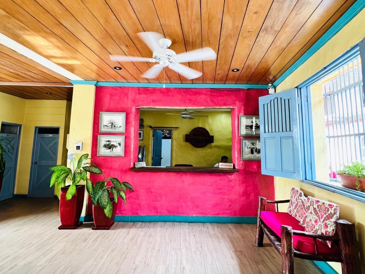 Hotel Casona De La Isla Flores Kültér fotó