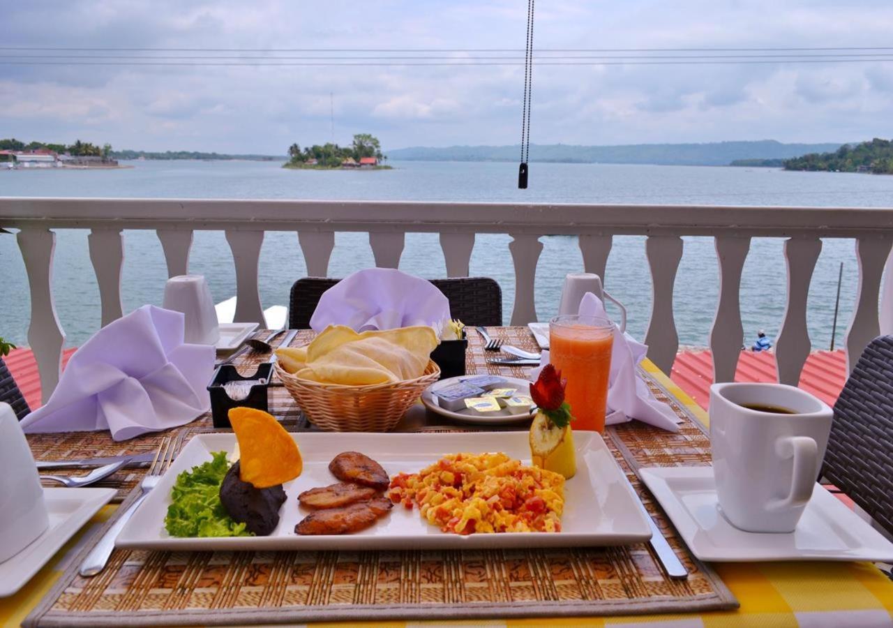 Hotel Casona De La Isla Flores Kültér fotó