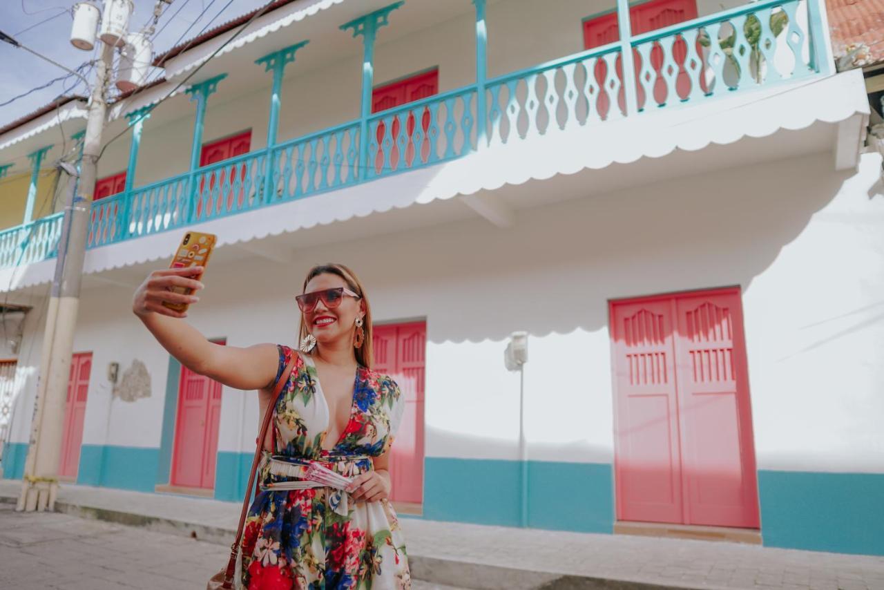 Hotel Casona De La Isla Flores Kültér fotó