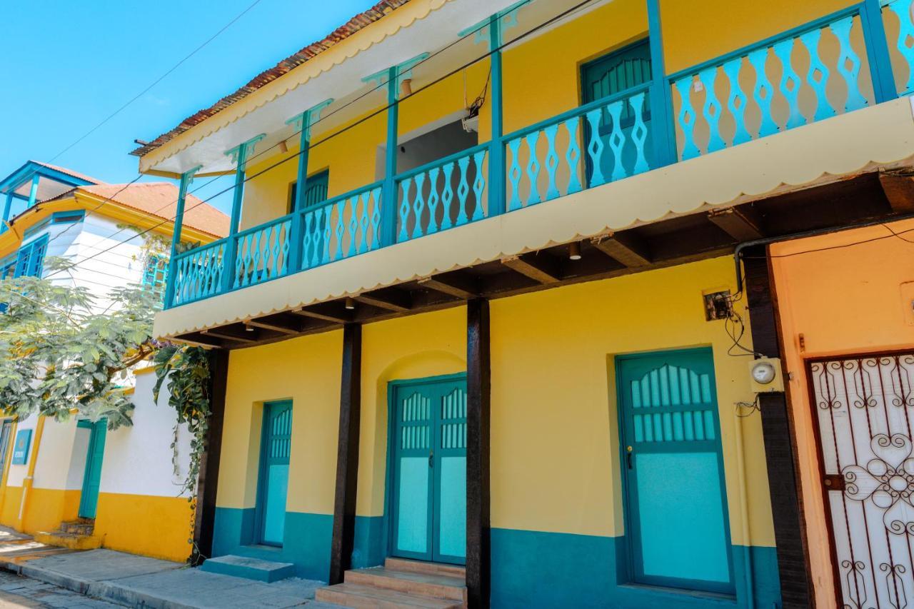Hotel Casona De La Isla Flores Kültér fotó