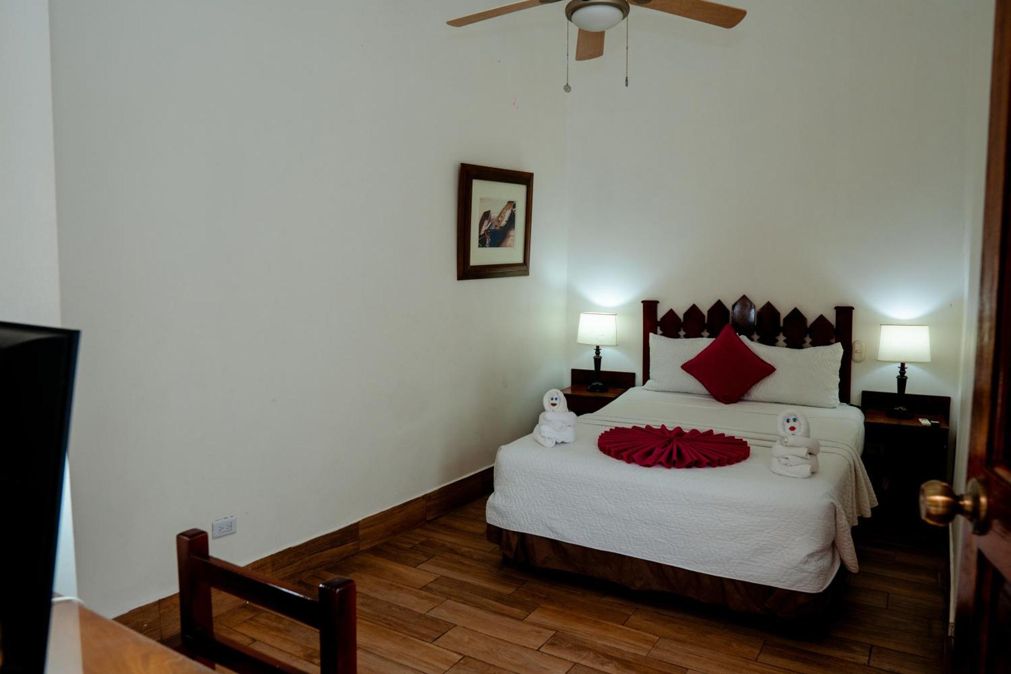 Hotel Casona De La Isla Flores Kültér fotó
