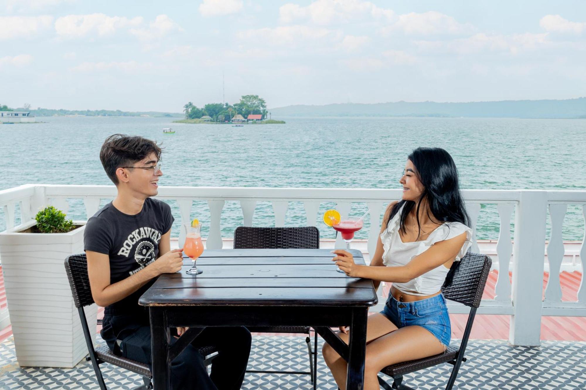Hotel Casona De La Isla Flores Kültér fotó